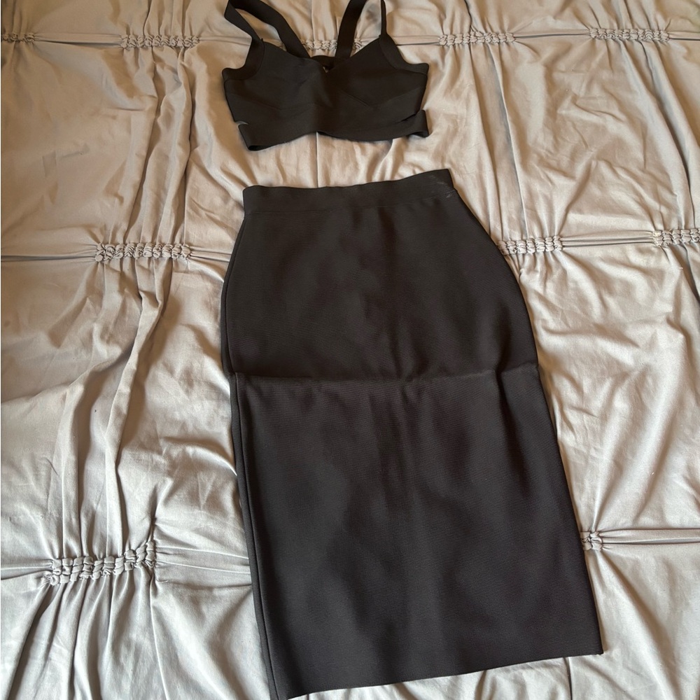 Elegant Black Pencil Skirt